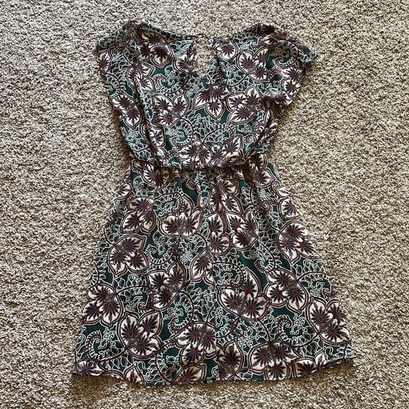 Patterned Dress - Picture 3 of 5